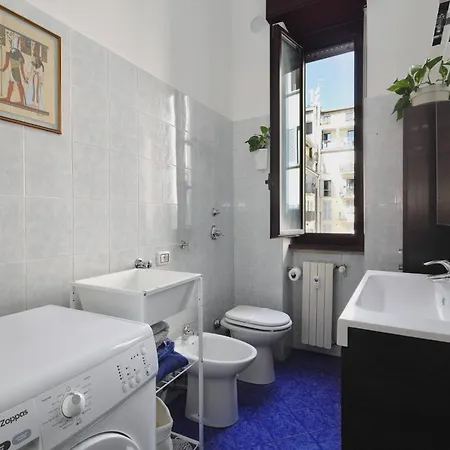 Genova25 *